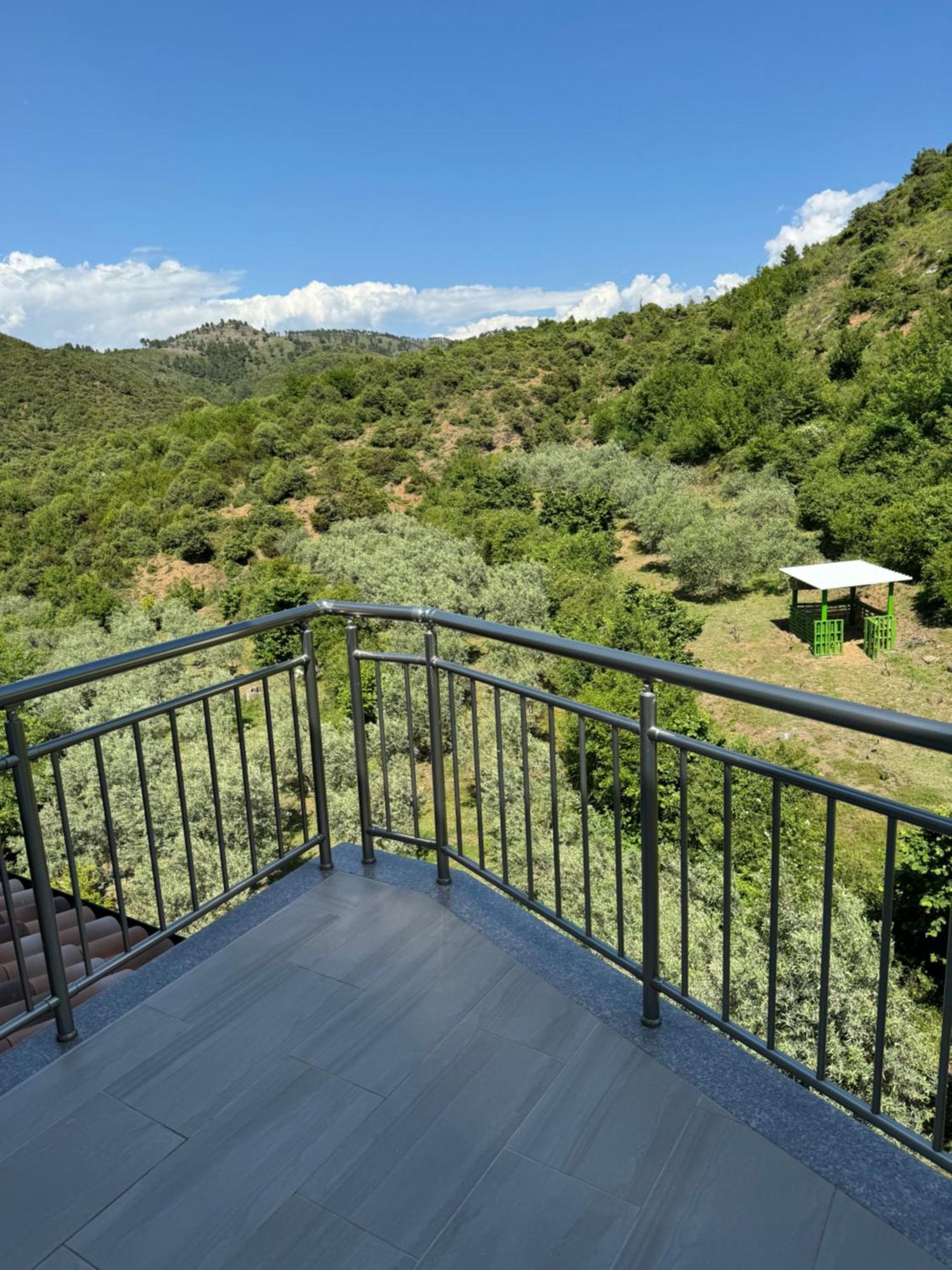 Qyteza Guest House & Camping Shkoder Luaran gambar