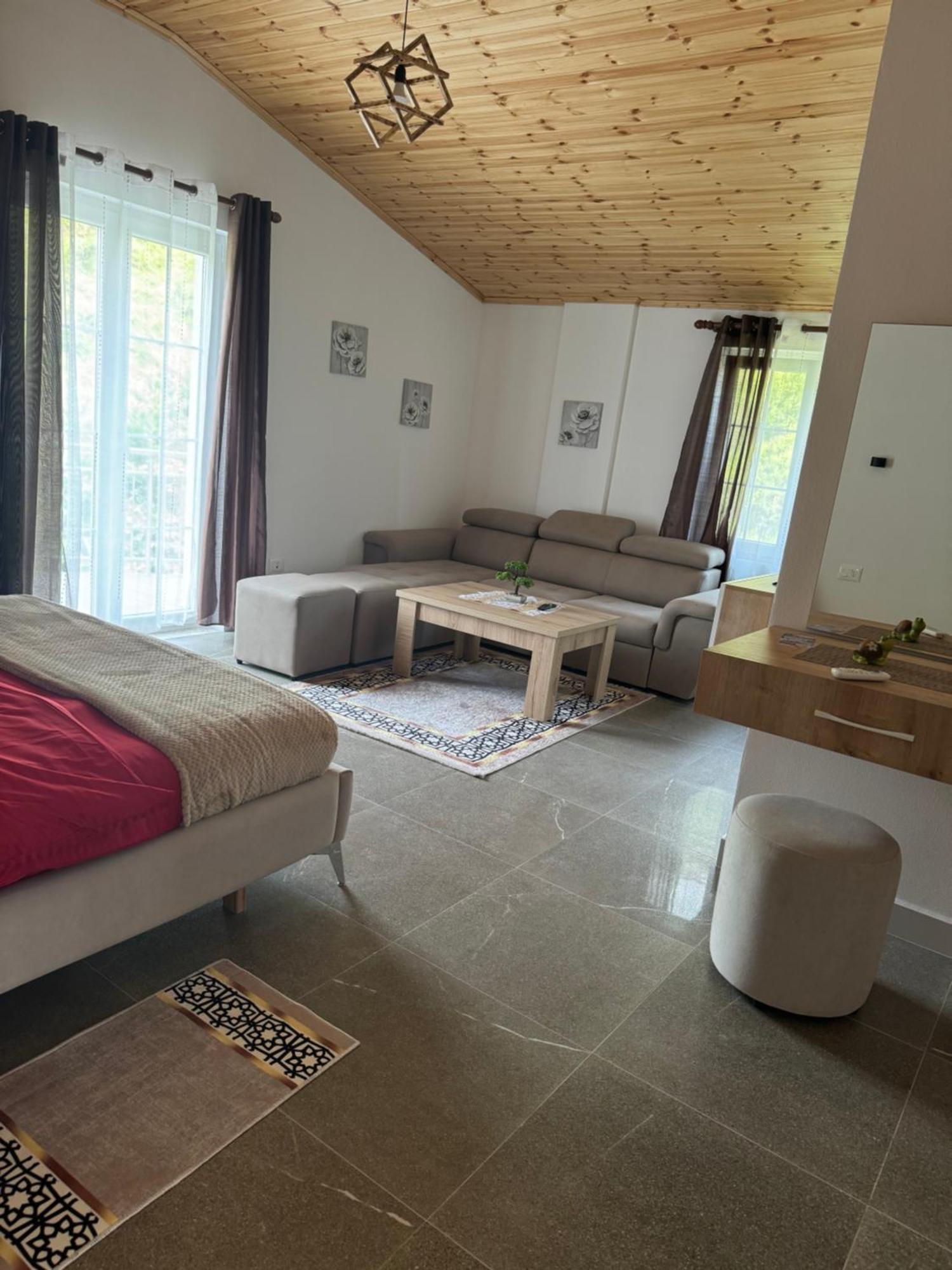 Qyteza Guest House & Camping Shkoder Luaran gambar