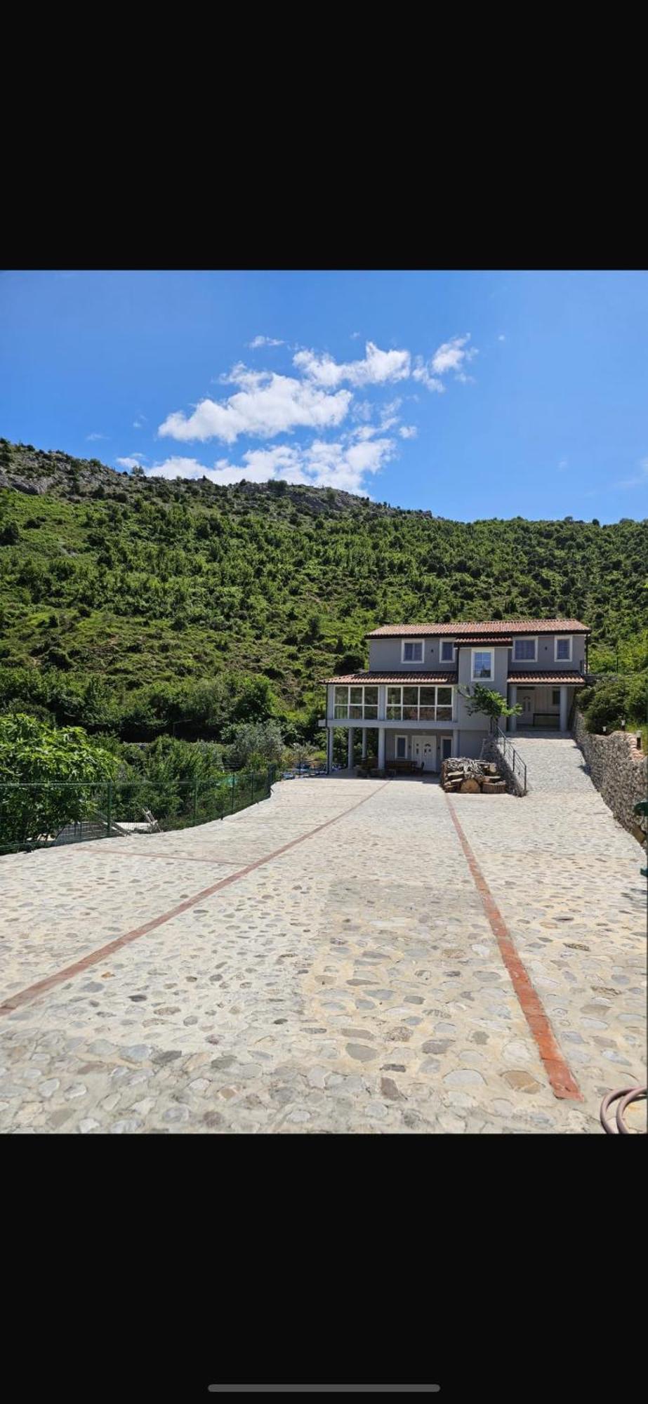 Qyteza Guest House & Camping Shkoder Luaran gambar